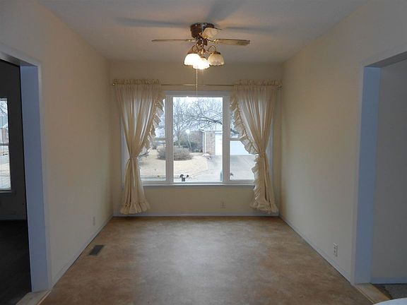 4th image of 3045 N 14th 1/2 St