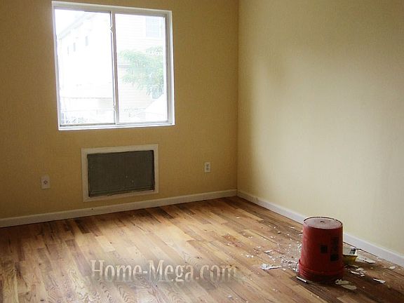5th image of 140 Ave #Ghh