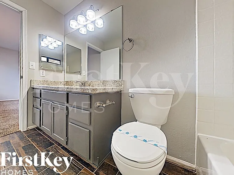 3167 W Foothill Dr — Photo 10