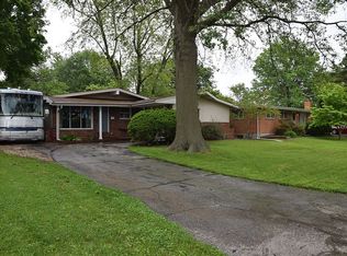 9 Queen Ann Dr, Hazelwood, MO 63042