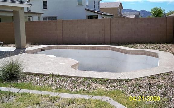 5th image of 18152 W Smokey Dr