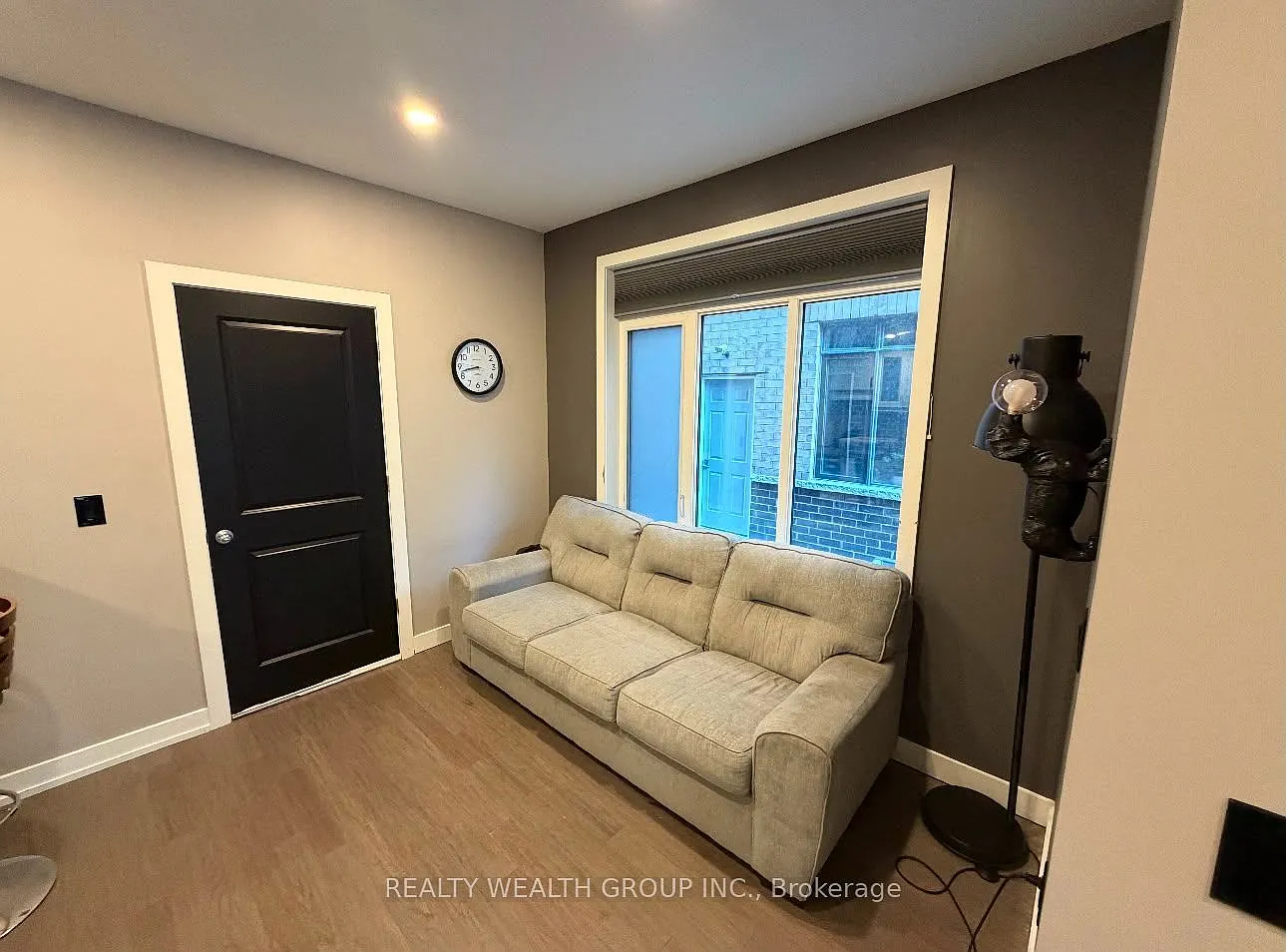 1 bed, $2,000 — Photo 3