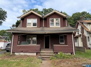 302 Roosevelt Square, Englewood, NJ 07631