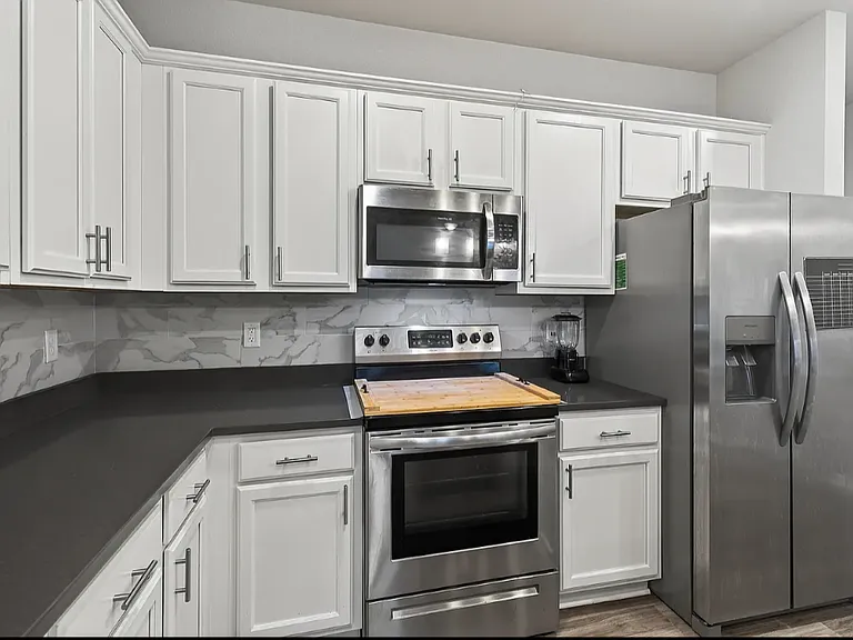 1009 White Marsh Rd — Photo 2
