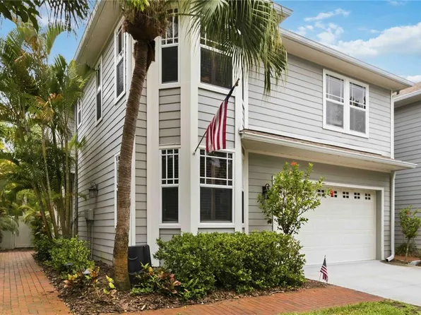 2869 Bayshore Trails Dr, Tampa, FL 33611