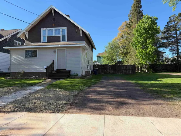 141 E Harding Ave, Ironwood, MI 49938
