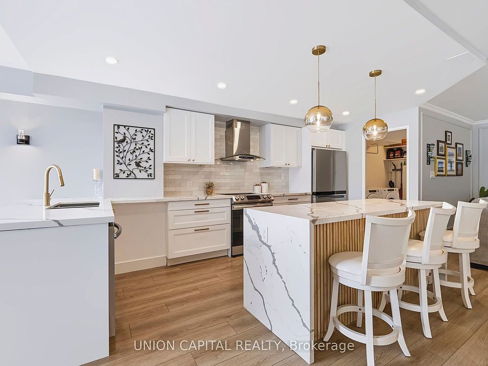 1st image of 5444 Yonge St #905