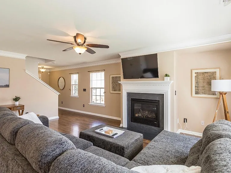 160 Solheim Ln — Photo 14