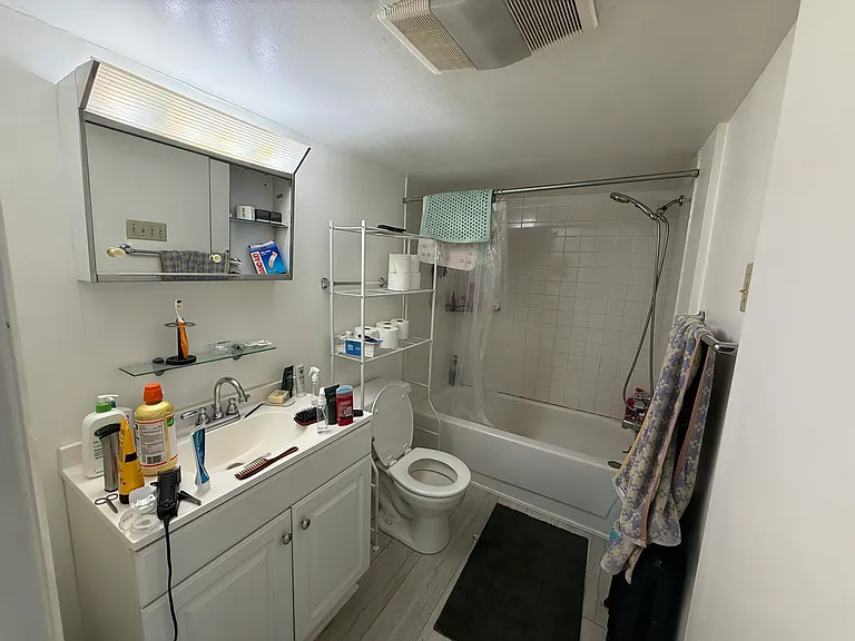 1125 N Euclid Ave #3 — Photo 7