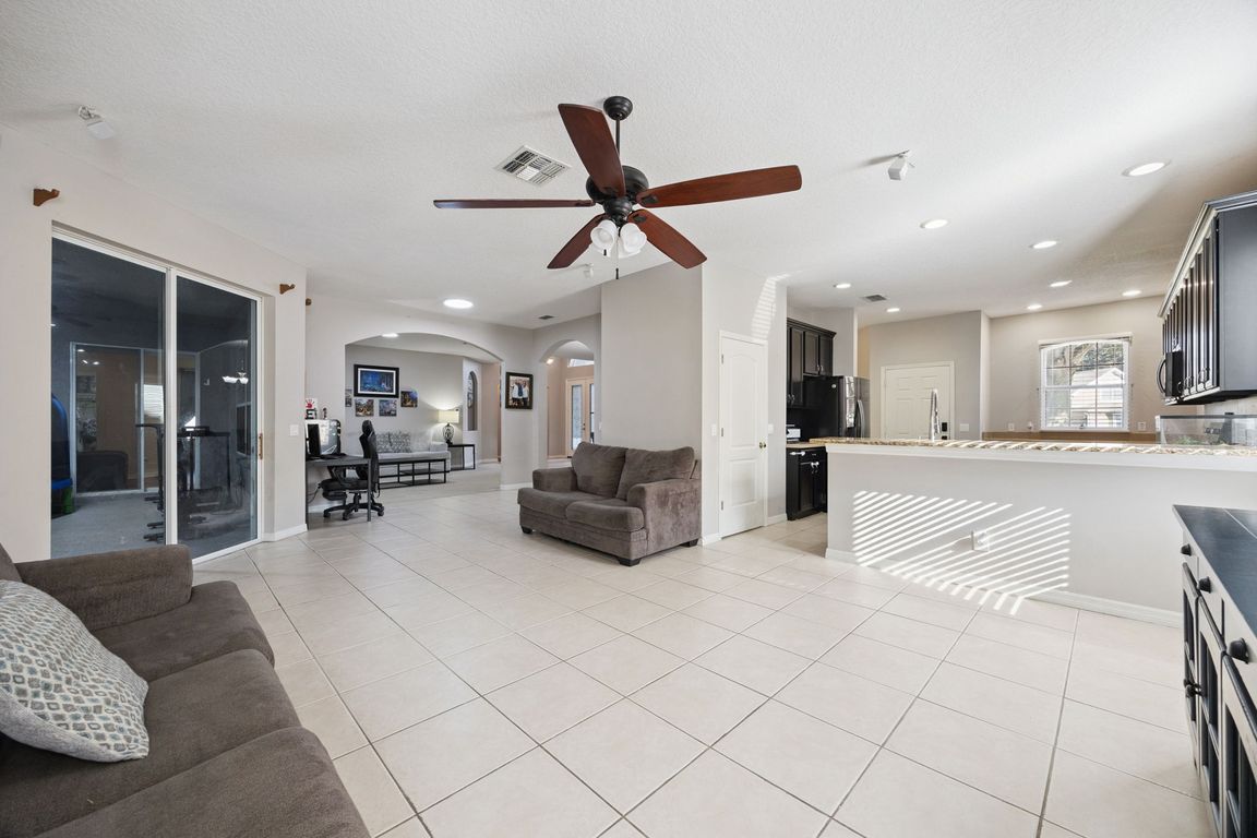 next background image