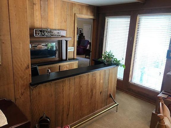 5th image of 1831 Lake Manor Dr