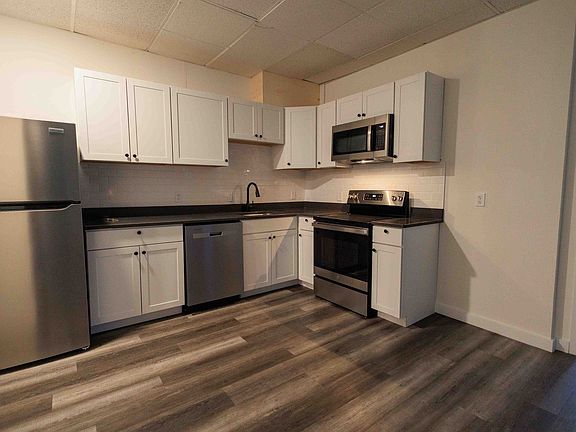 4th image of 17 W Lamme St #302
