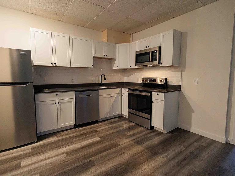 Apartments in the HEart of downtown Bozeman! — Photo 4