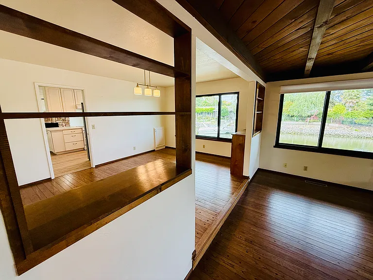 763 Lewis Way — Photo 6