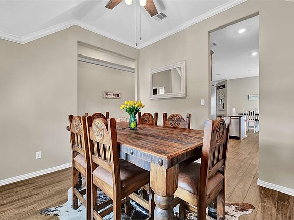 5th image of 9218 Regan Way