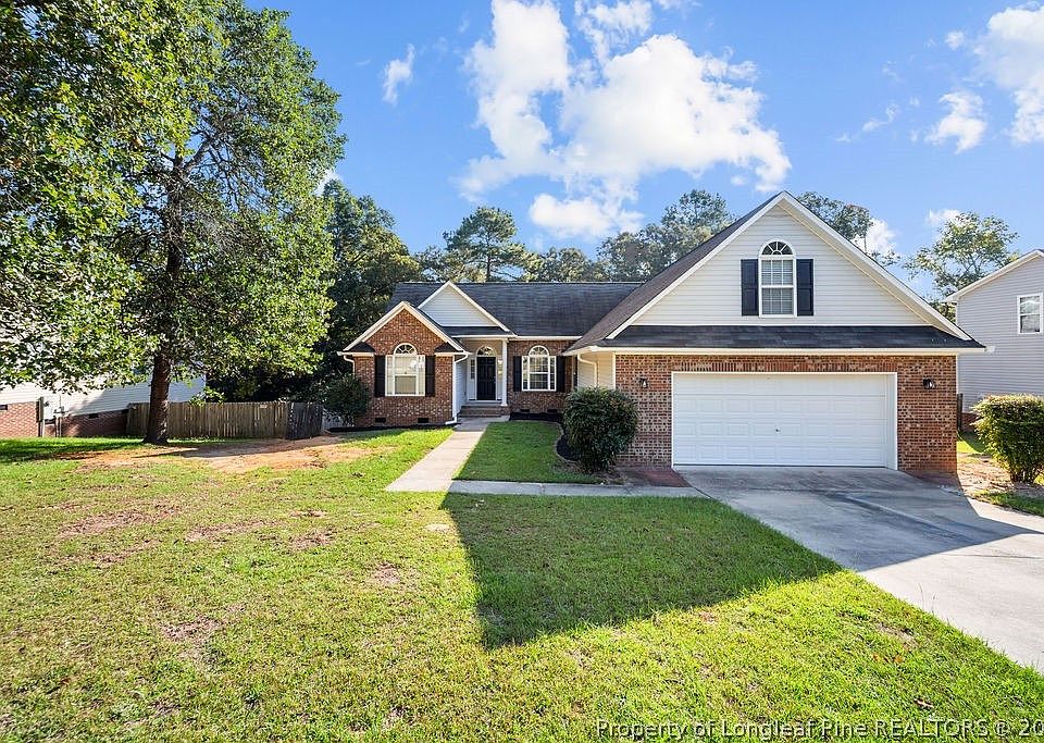 1st image of 161 Oakmont Dr
