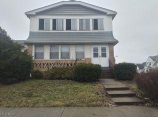 5016 E 110th St #UP, Cleveland, OH 44125