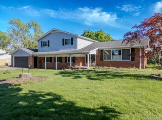 4753 Quarton Rd, Bloomfield Hills, MI 48301