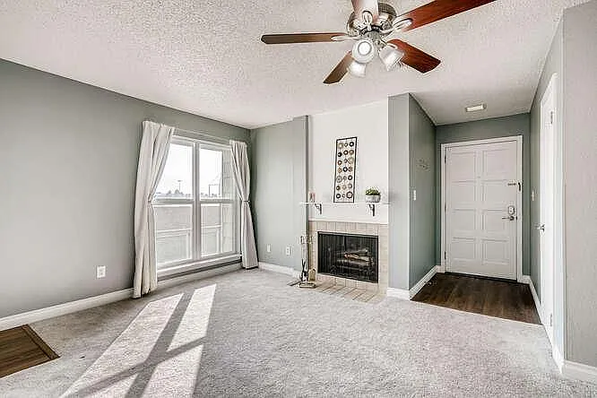 3 bed, 1345 sqft, $2,200 — Photo 2