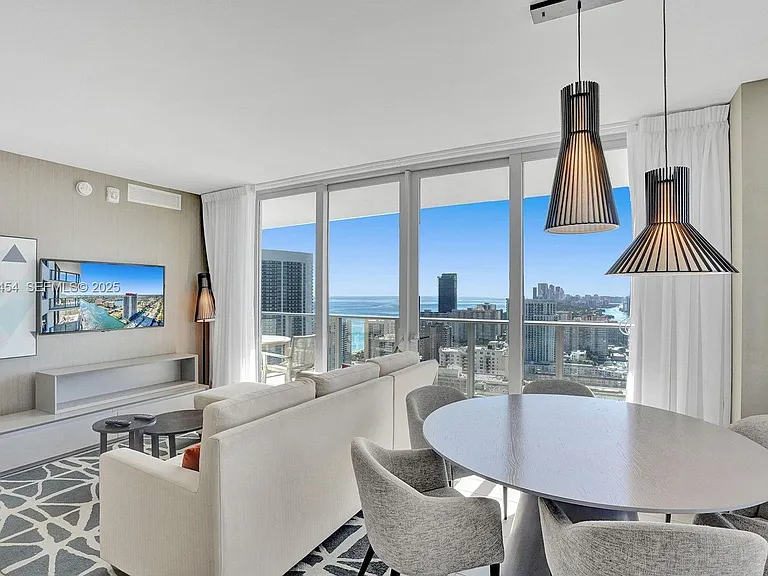 4010 S Ocean Dr #R1108 — Photo 2
