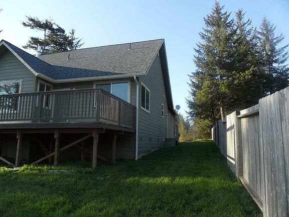 4th image of 105 Seashore Dr