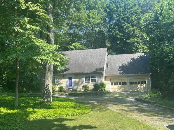 7 Dogwood Drive, Essex, CT 06409