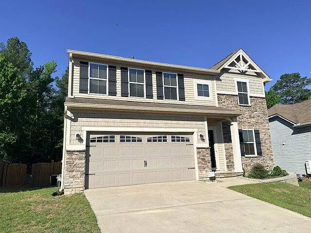 679 Stonebury Cir — Photo 1
