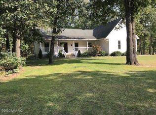 5424 Cady Rd, Twin Lake, MI 49457