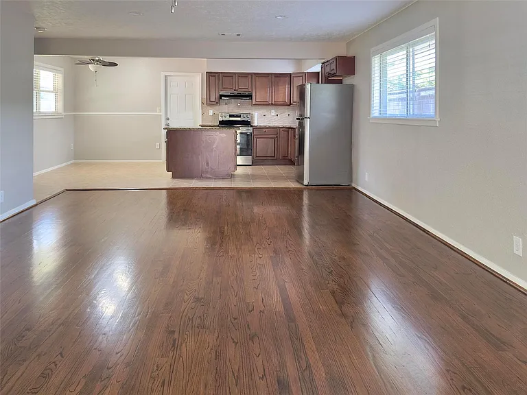 1418 Murrayhill Dr — Photo 8