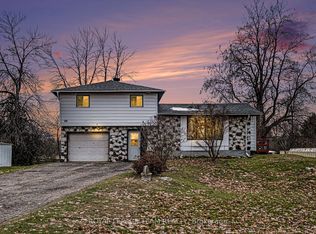 88 Bay Rd, Rideau Lakes, ON K0G1L0