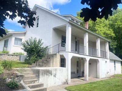 1690 Old Stage Rd, Decorah, IA, 52101