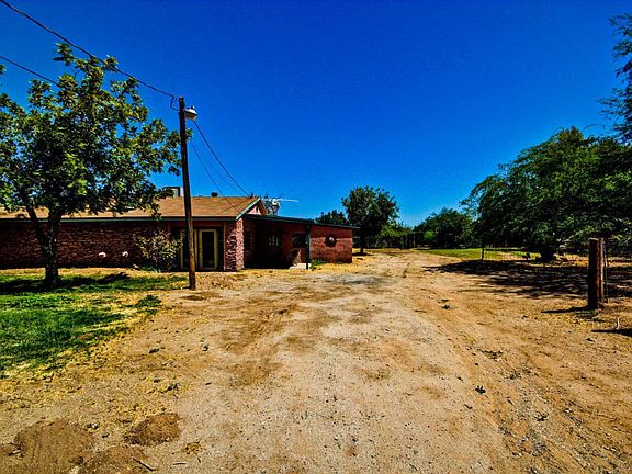 3rd image of 18140 E Watford Dr