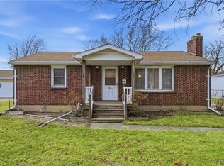 238 Desmond Dr, Tonawanda, NY 14150