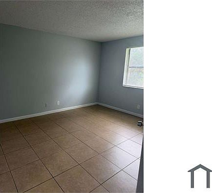 4th image of 4863 Lake Arjaro Dr #4863