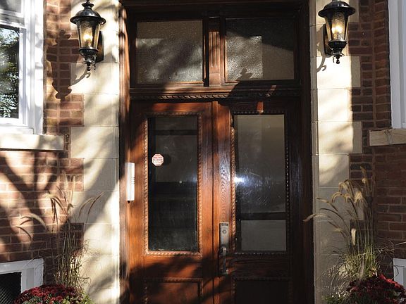 2nd image of 2654 W Schubert Ave #2W