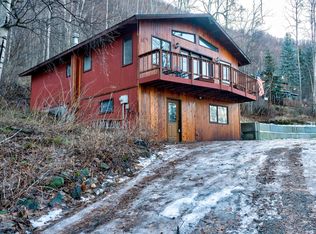 21045 Meadow Lake Dr, Chugiak, AK 99567