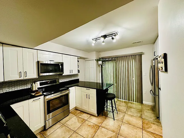 11902 Escalante Ct — Photo 10