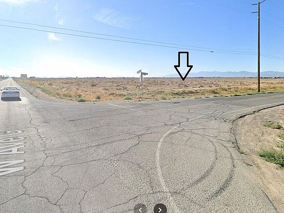 2nd image of 46501 Sierra Hwy