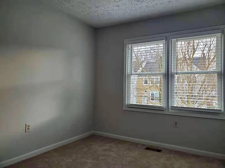 824 Flagler Dr — Photo 22