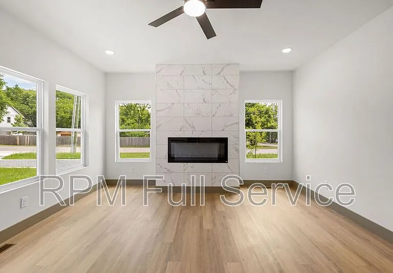 2400 Buchanan St — Photo 15