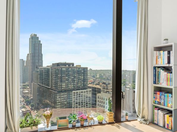11 Hoyt St #22F