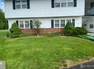 12 Utah Dr APT A, Matawan, NJ 07747