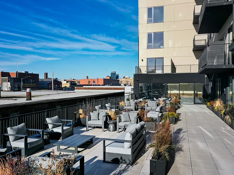 11-14 35th Ave #203 — Photo 30
