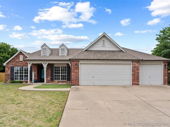 15209 E 90th Pl N, Owasso, OK 74055
