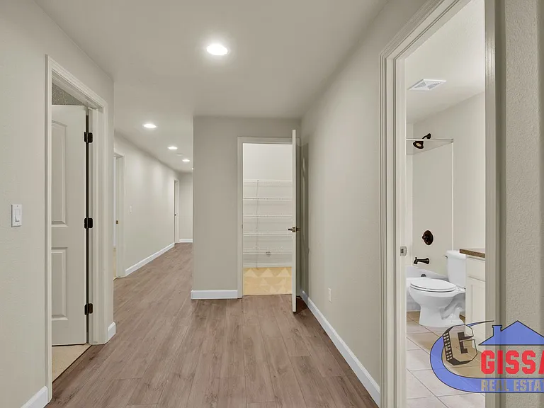 8109 Winding Passage Dr — Photo 38