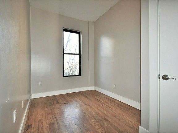 3rd image of 17 Garden St #2C