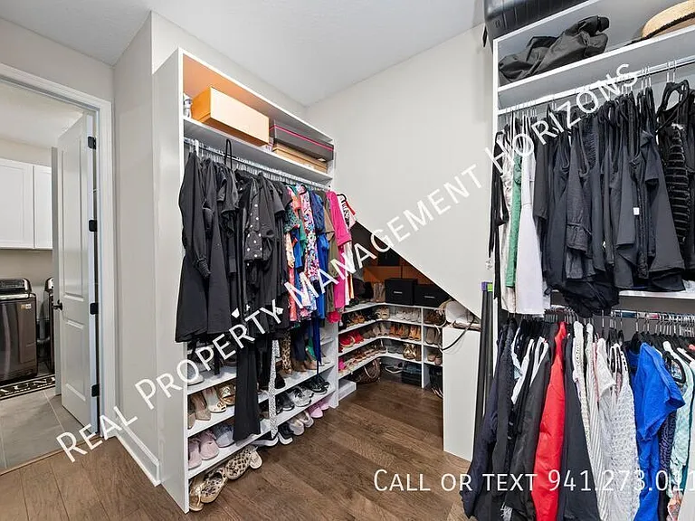 4430 Pond Brook Ct — Photo 35
