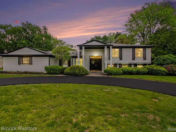 3781 Quarton Rd, Bloomfield Hills, MI 48302