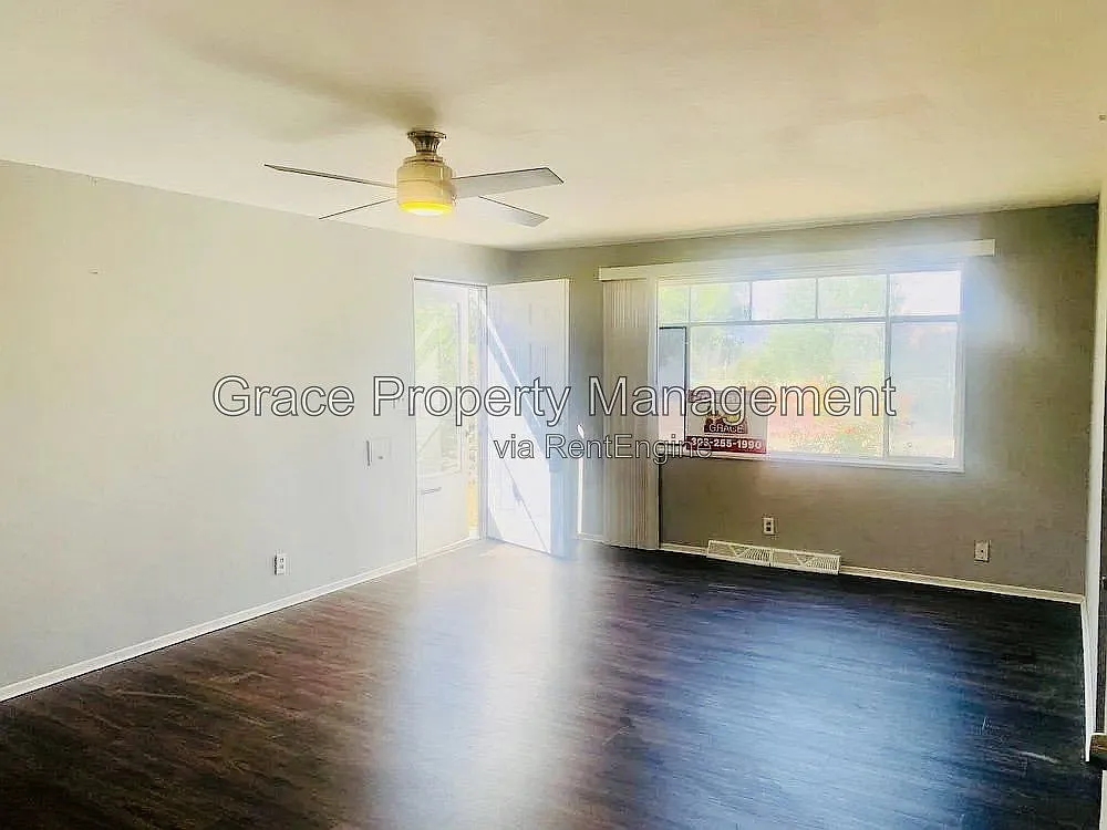 2 bed, 1.0 bath, 750 sqft, $1,650 — Photo 2