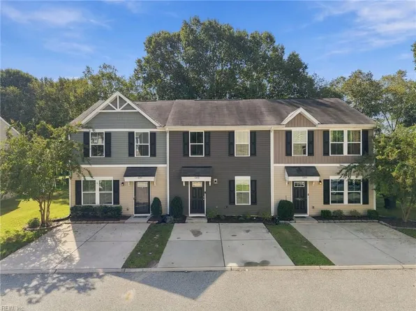 1202 Lakeview Cv, Smithfield, VA 23430